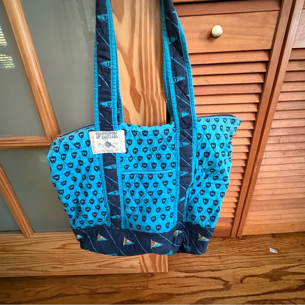 Vintage Victoria’s Secret PINK bag. Great size.  Gently used.
